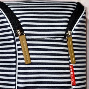 skip hop bottle bag -never used
